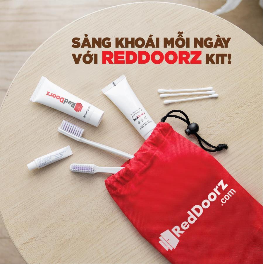 Reddoorz Plus Near Ben Thanh Market Thành Pho Ho Chí Minh Esterno foto