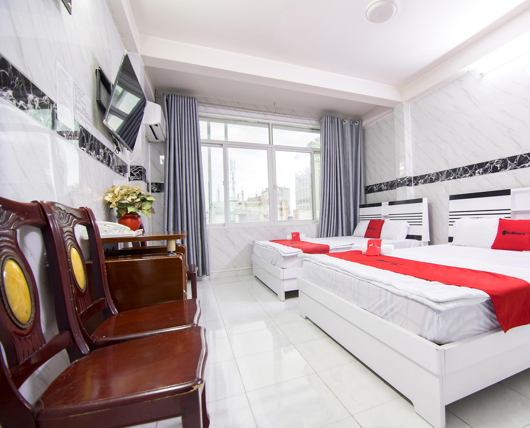 Reddoorz Plus Near Ben Thanh Market Thành Pho Ho Chí Minh Esterno foto